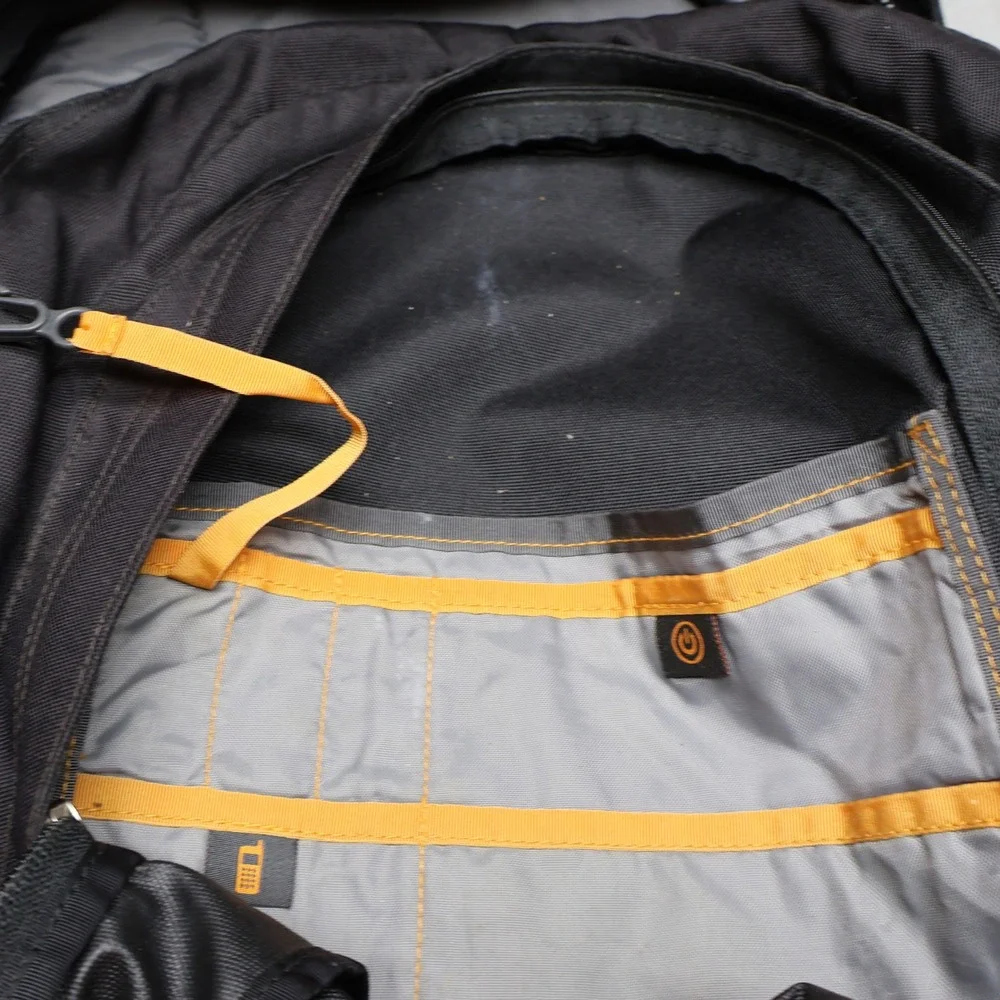 North Face Jester Backpack Mens OS Black Bungee Travel Daypack Outdoor Hiking